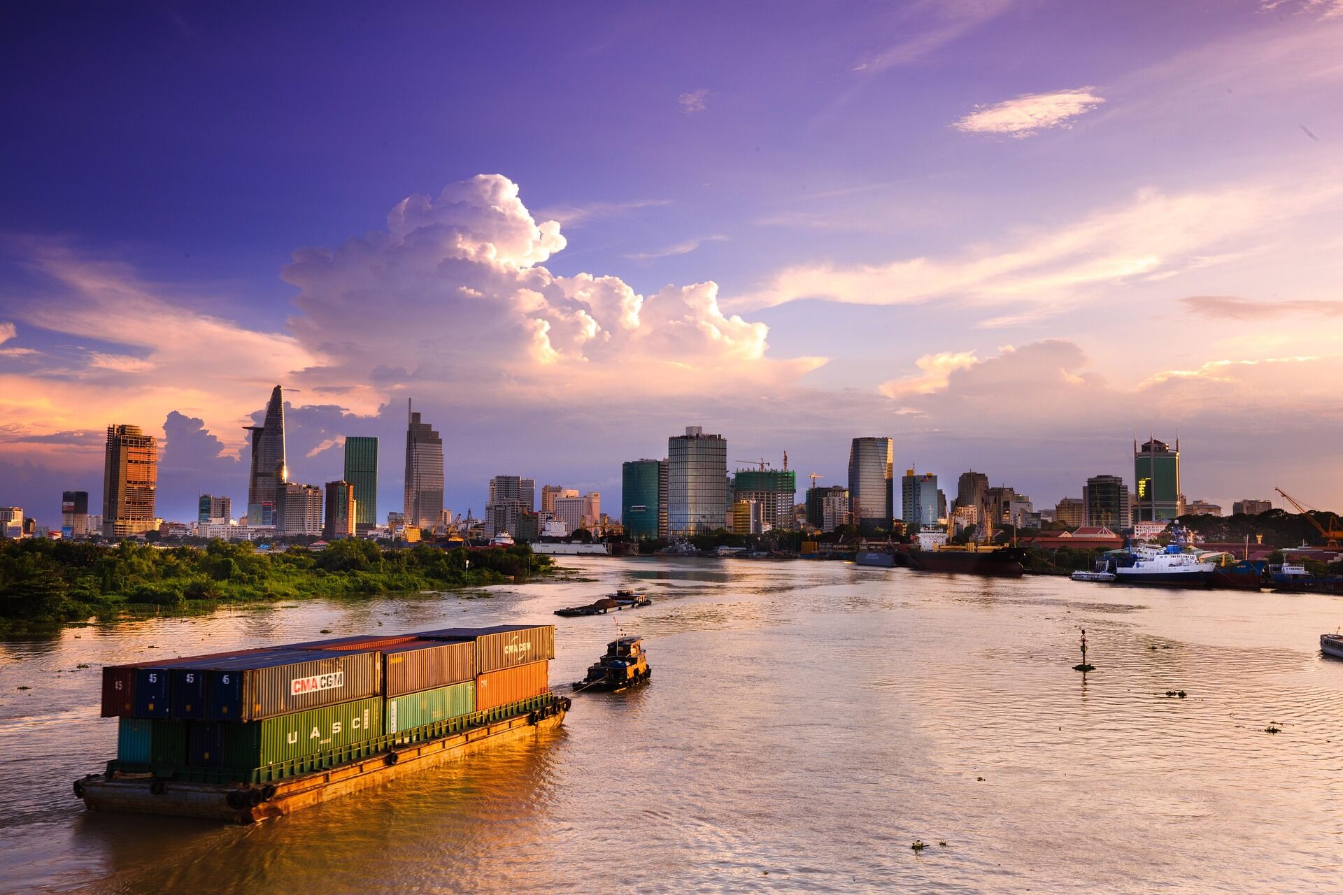 Start your visa-prepared journey with Vietnam’s vibrant glow